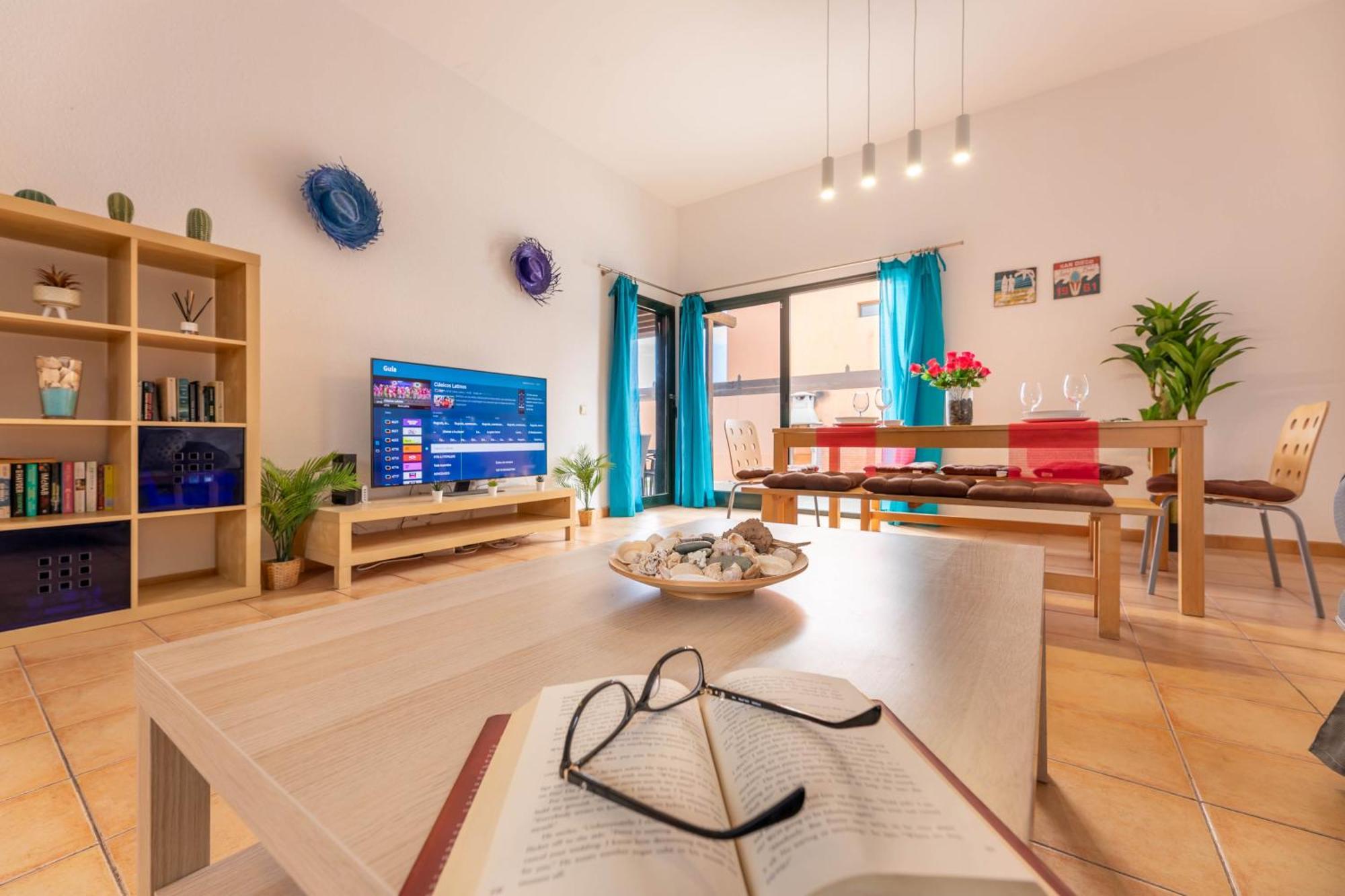 Sunrise Surf House, Big Garden, Hot Tub, Parking, Super-Fast Free Wi-Fi Villa Corralejo Exterior photo