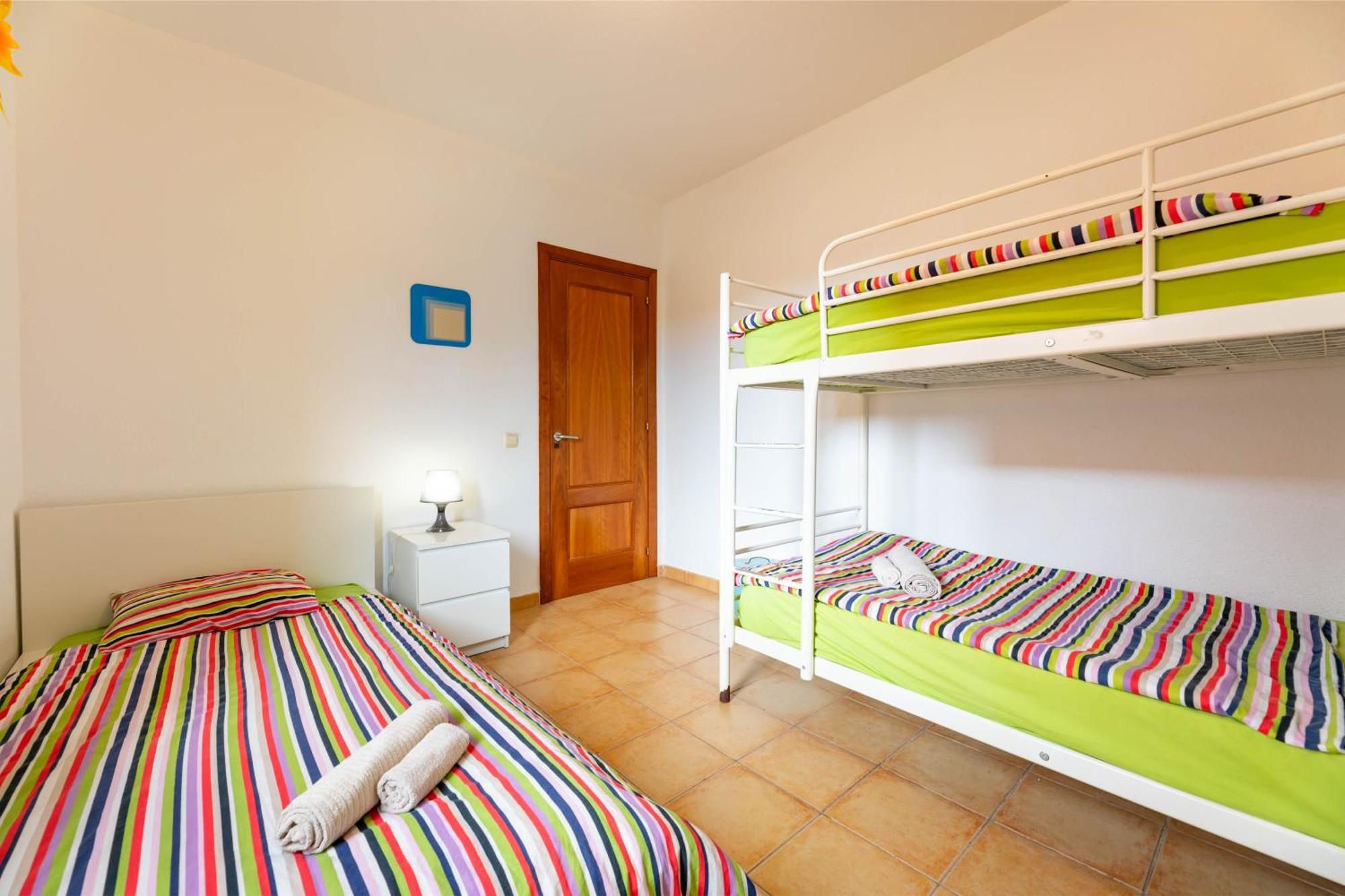 Sunrise Surf House, Big Garden, Hot Tub, Parking, Super-Fast Free Wi-Fi Villa Corralejo Exterior photo