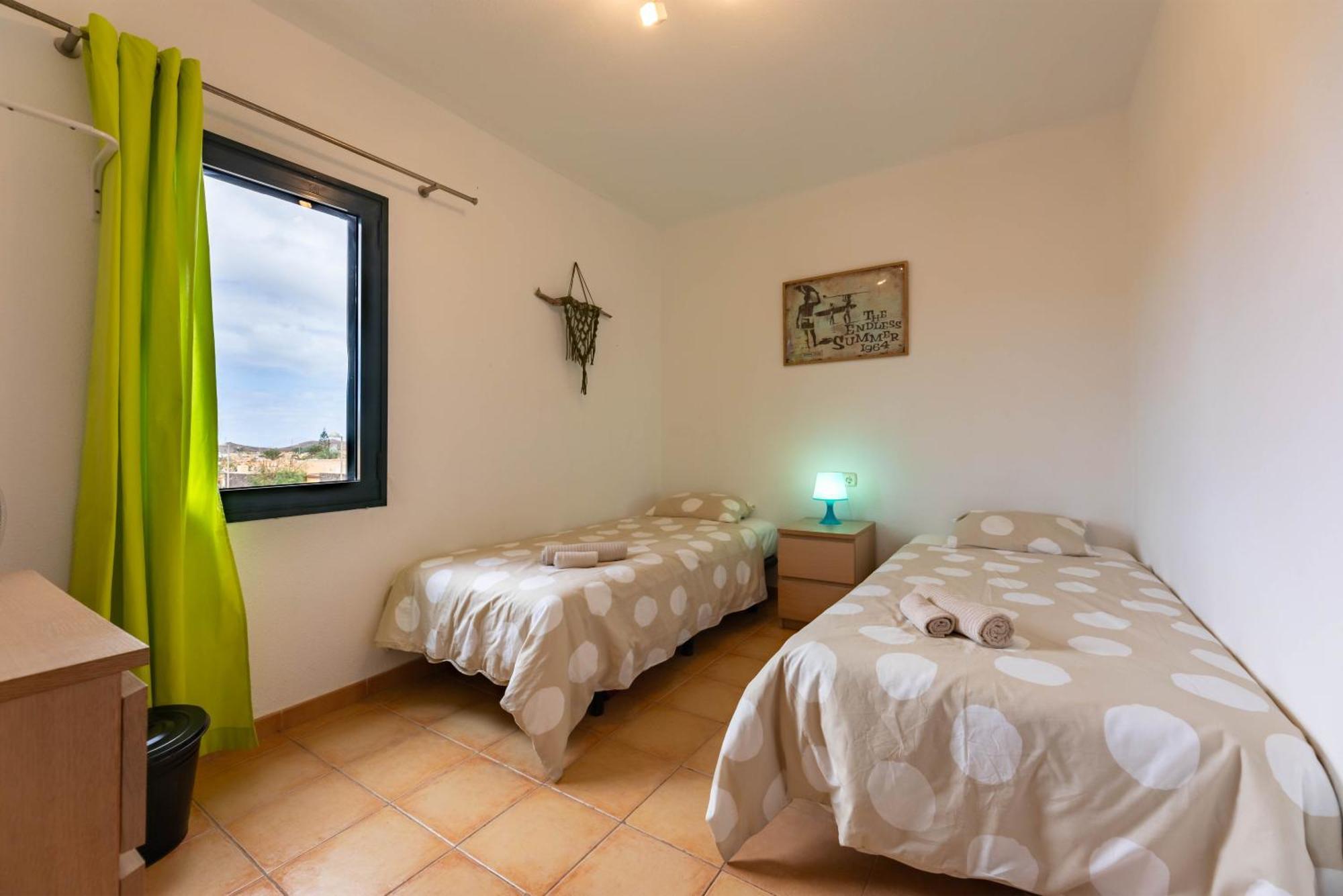 Sunrise Surf House, Big Garden, Hot Tub, Parking, Super-Fast Free Wi-Fi Villa Corralejo Exterior photo