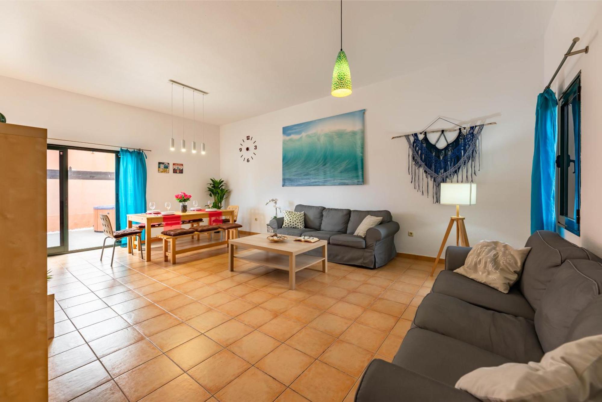 Sunrise Surf House, Big Garden, Hot Tub, Parking, Super-Fast Free Wi-Fi Villa Corralejo Exterior photo